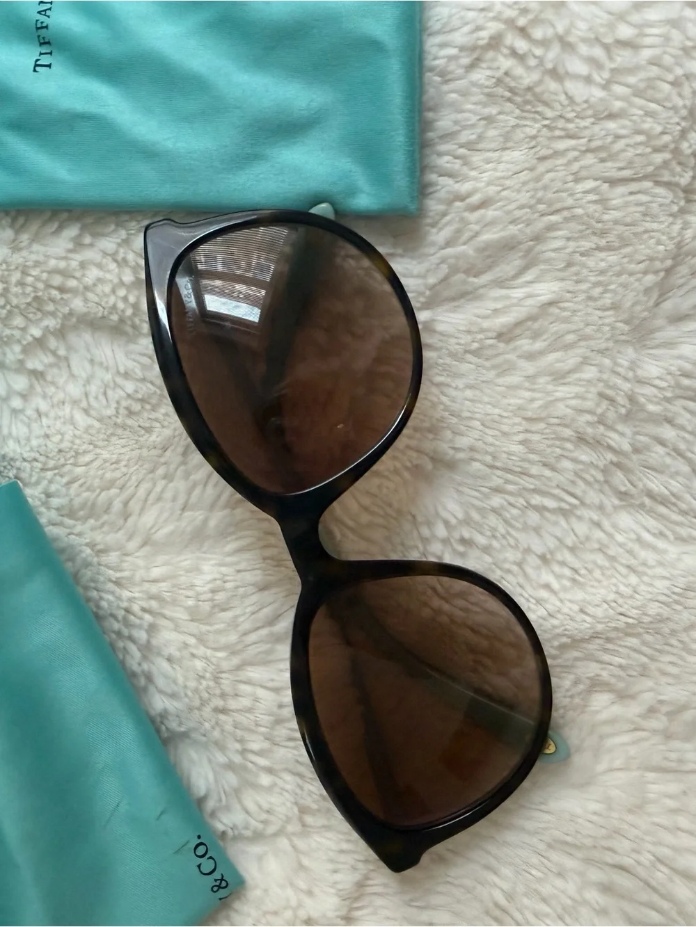 Tiffany & Co. Tortoiseshell Cat-Eye Sunglasses with Tiffany Blue Accessories